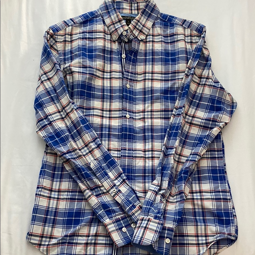 Banana Republic Blue and White Casual Button Down Shirt